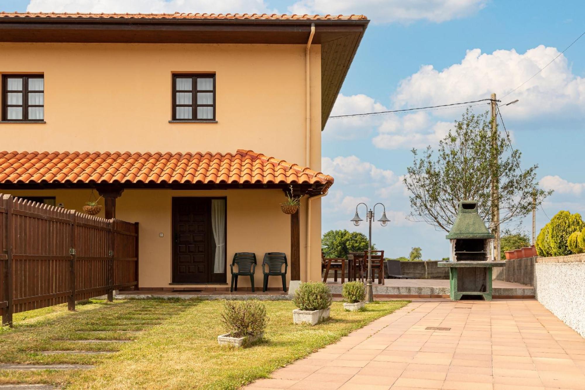Navés Apartamentos El Acebo מראה חיצוני תמונה